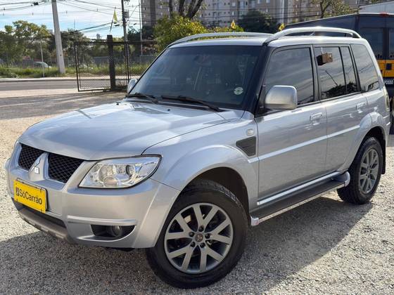 MITSUBISHI PAJERO TR4 2.0 4X2 16V 140CV FLEX 4P AUTOMÁTICO MITSUBISHI PAJERO TR4 2.0 4X2 16V 140CV FLEX 4P AUTOMÁTICO